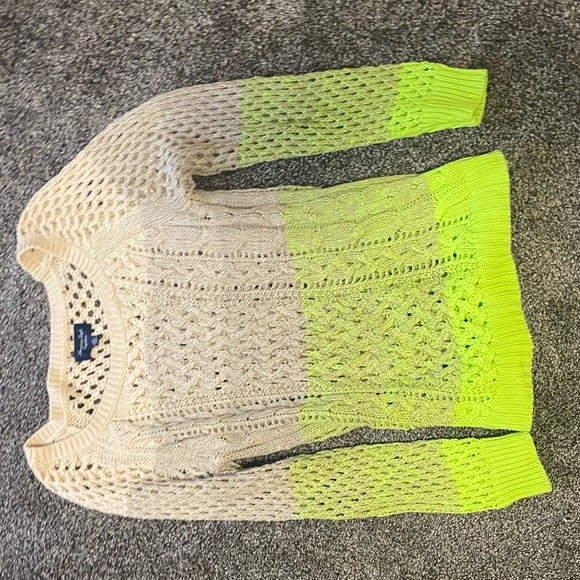 Sweater - Picture 5 of 5